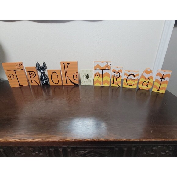 Trick Or Treat Wood Blocks Striped Cat Candy Corn 11pc Halloween Home Decor - Picture 2 of 11